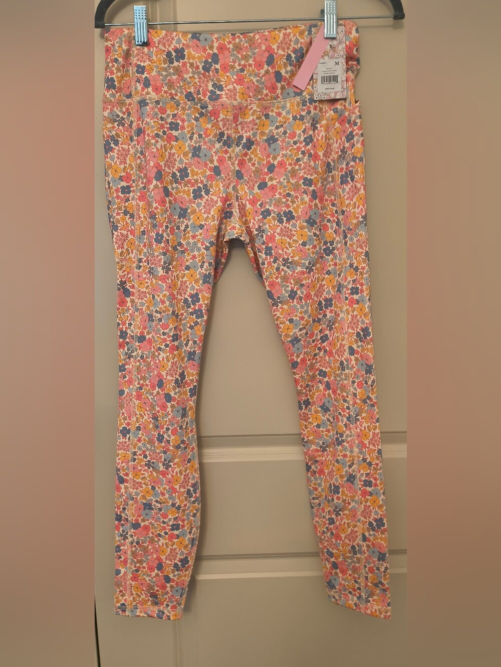 Kensie Pink Multi Floral Leggings